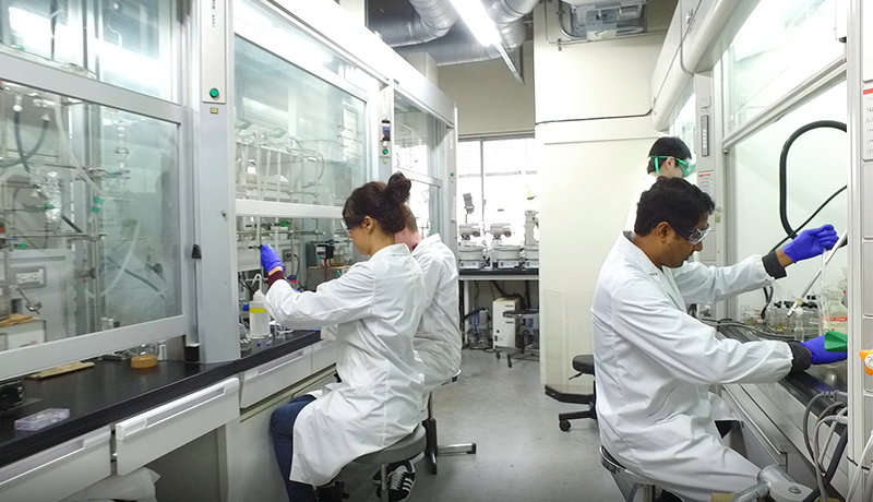 新澳门葡京网址1 爽彩は、いつもキラキラした目を輝かせながら「いつか生徒会で頑張る」と元気いっぱいで、小学生の頃よりも、ずっと生き生きしていました